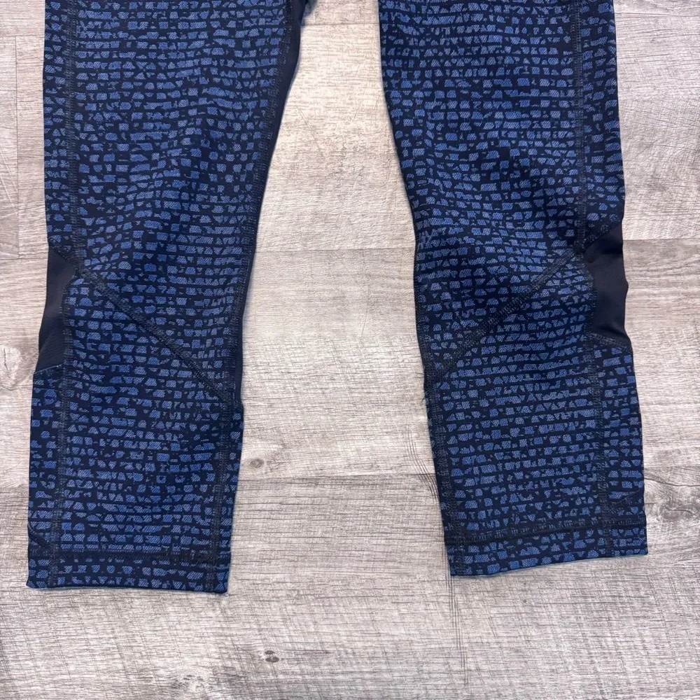 Lululemon Pace Rival Cropped Legging Blue/Black Womens Sz. 6